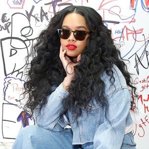 Meet your Posher, Abbie